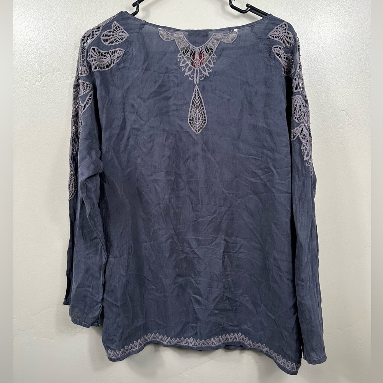 Johnny Was Women’s Lavender Purple Embroidery Tunic Long Sleeve Top - Medium